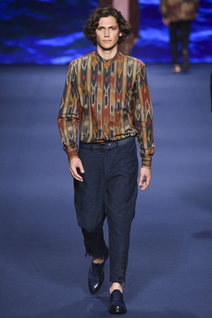 Etro（艾特罗）2025米兰时装发布会男装秀