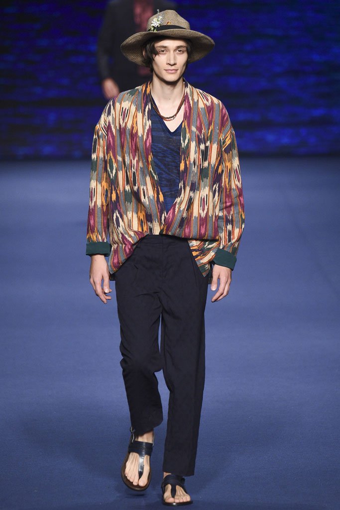 Etro（艾特罗）2025米兰时装发布会男装秀