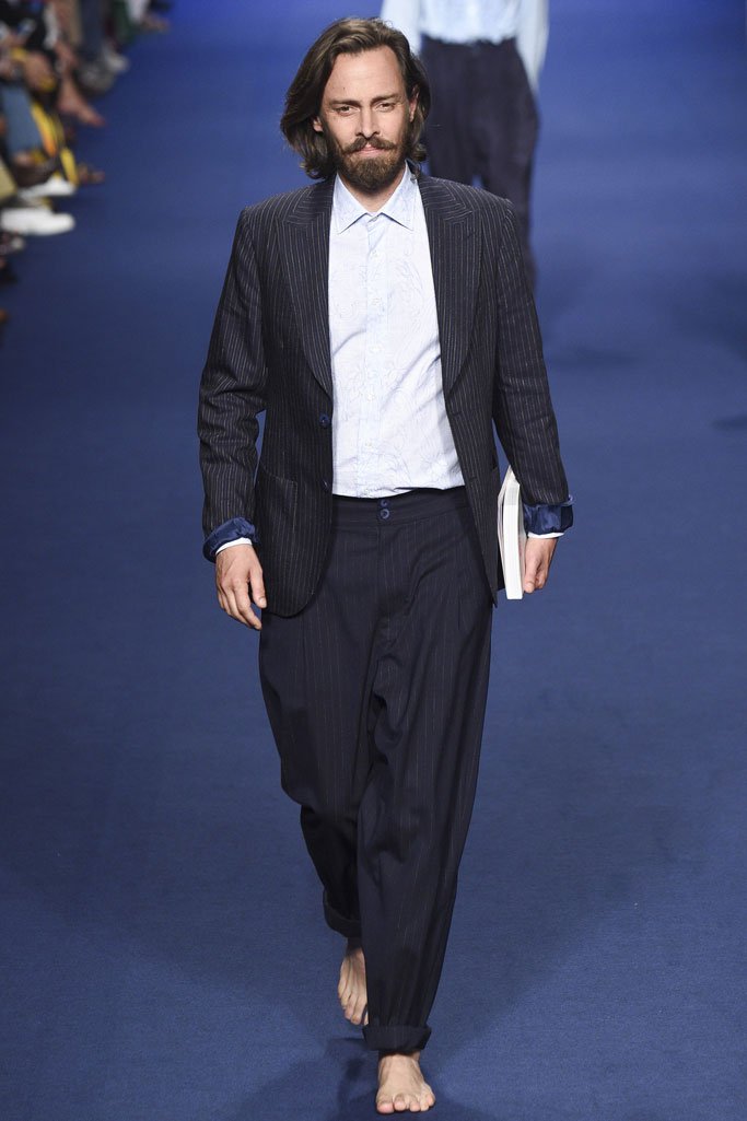 Etro（艾特罗）2025米兰时装发布会男装秀