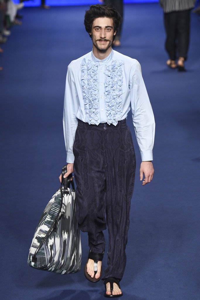 Etro（艾特罗）2025米兰时装发布会男装秀