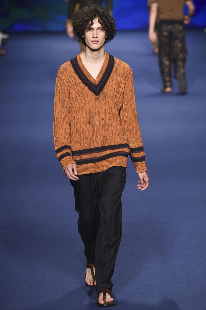 Etro（艾特罗）2025米兰时装发布会男装秀