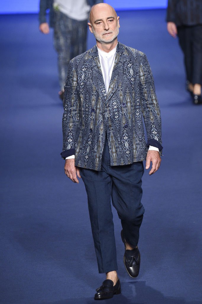 Etro（艾特罗）2025米兰时装发布会男装秀