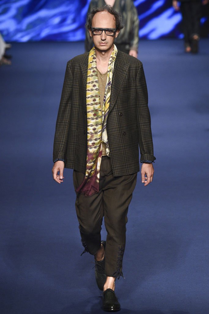 Etro（艾特罗）2025米兰时装发布会男装秀