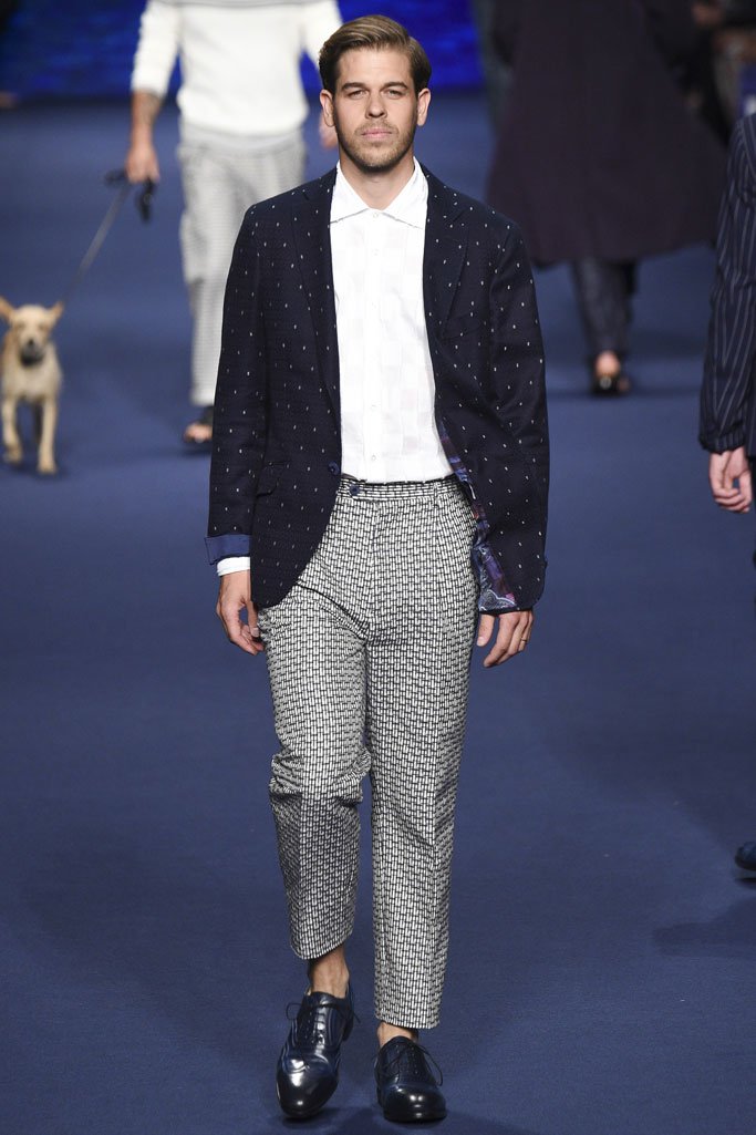 Etro（艾特罗）2025米兰时装发布会男装秀