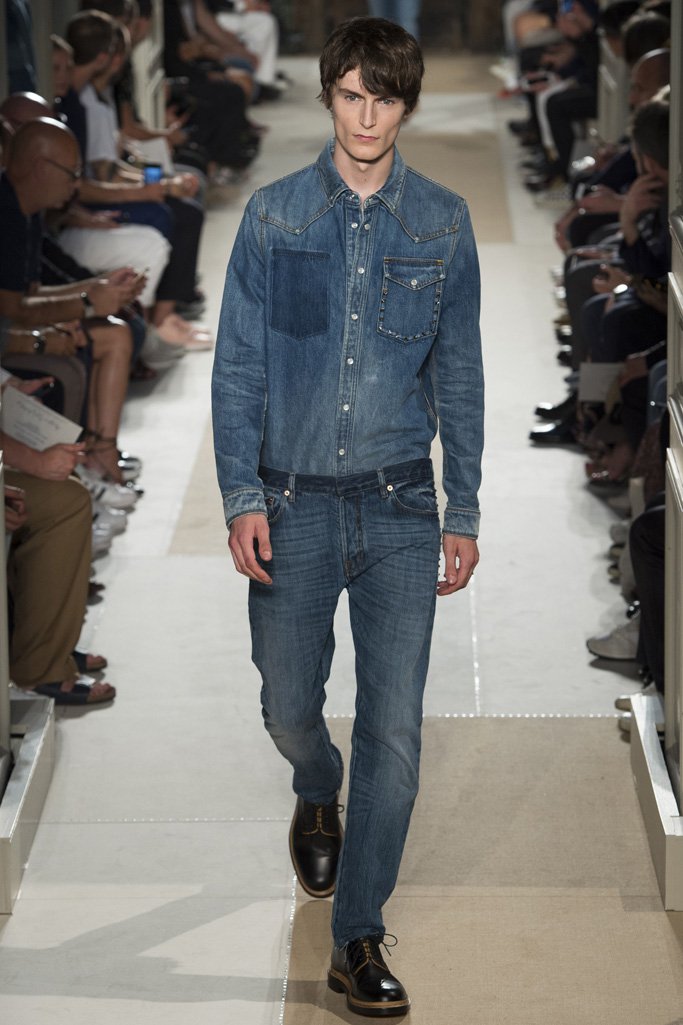 Valentino（华伦天奴）2025巴黎时装发布会男装秀