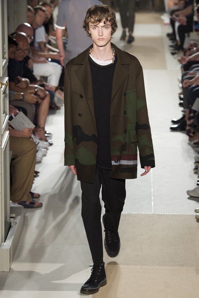 Valentino（华伦天奴）2025巴黎时装发布会男装秀