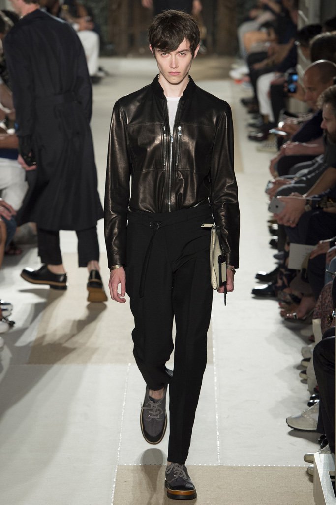 Valentino（华伦天奴）2025巴黎时装发布会男装秀