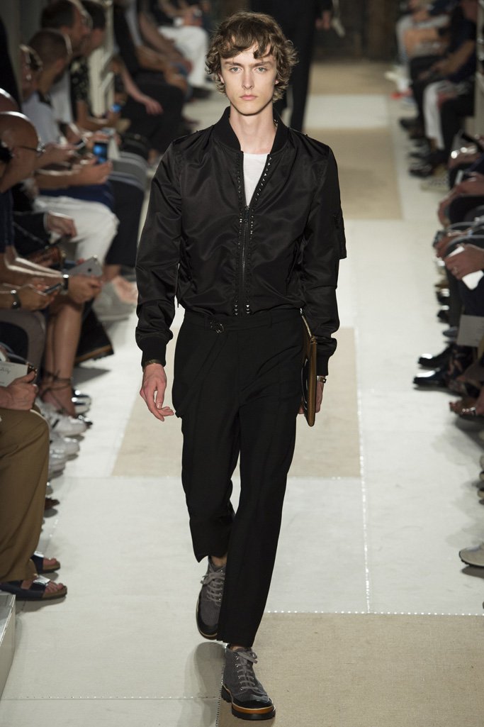 Valentino（华伦天奴）2025巴黎时装发布会男装秀