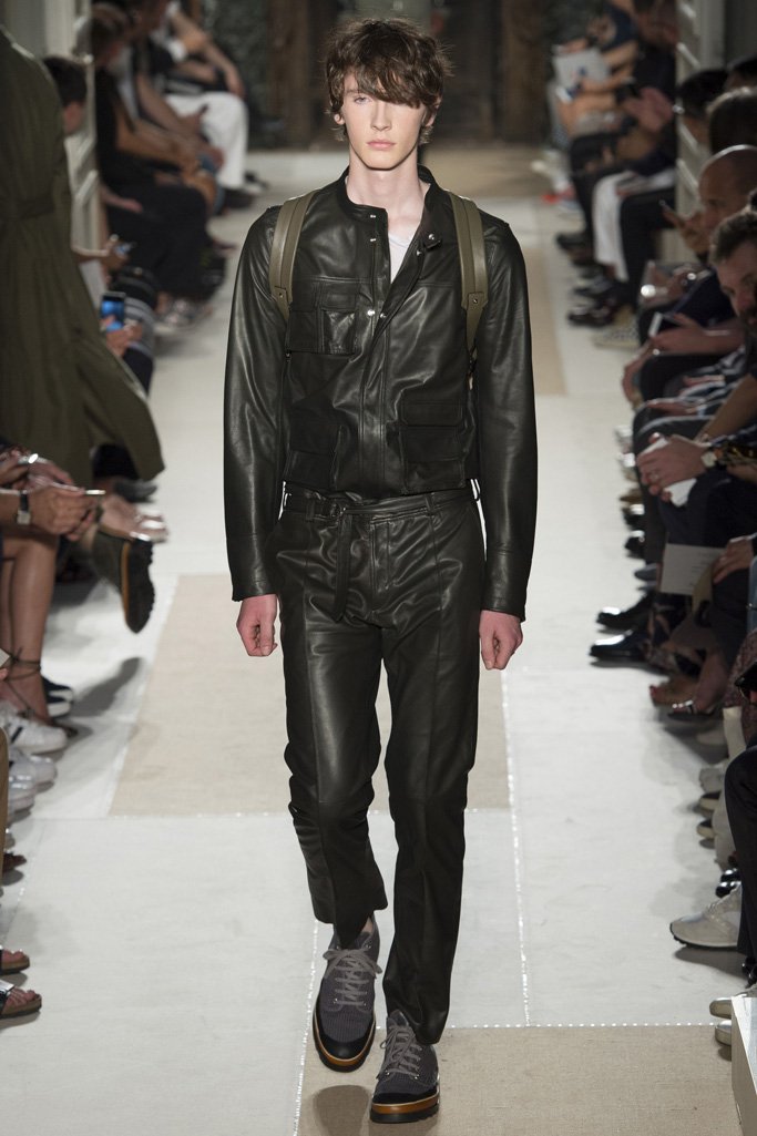 Valentino（华伦天奴）2025巴黎时装发布会男装秀