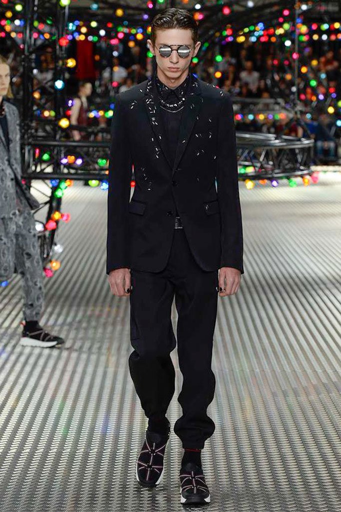 Dior Homme 2025巴黎时装发布会男装秀