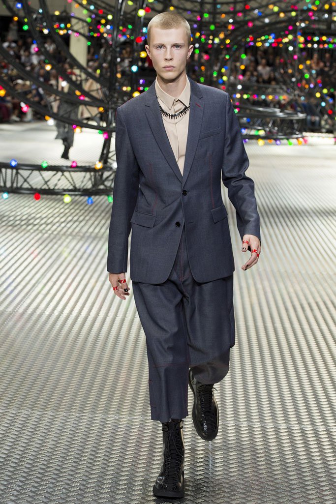 Dior Homme 2025巴黎时装发布会男装秀