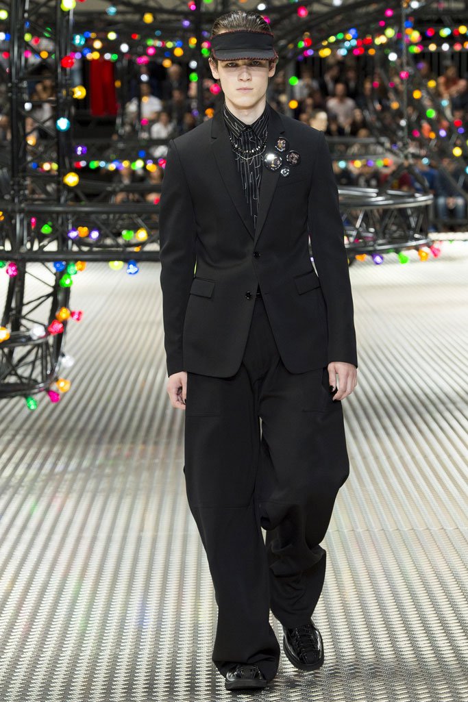 Dior Homme 2025巴黎时装发布会男装秀