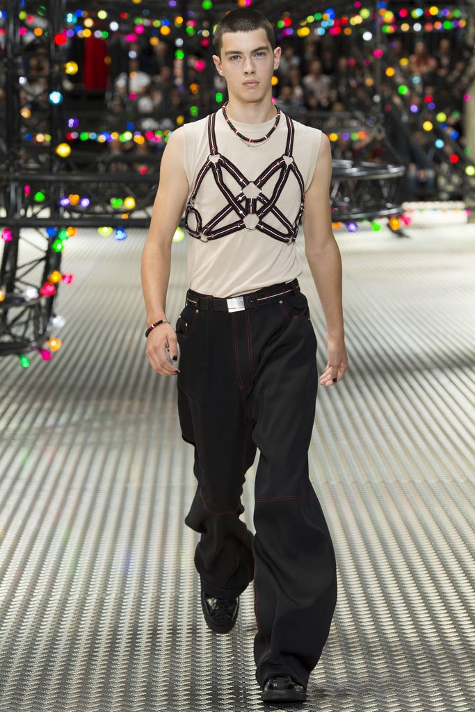 Dior Homme 2025巴黎时装发布会男装秀