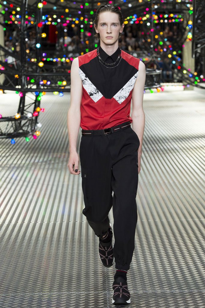 Dior Homme 2025巴黎时装发布会男装秀