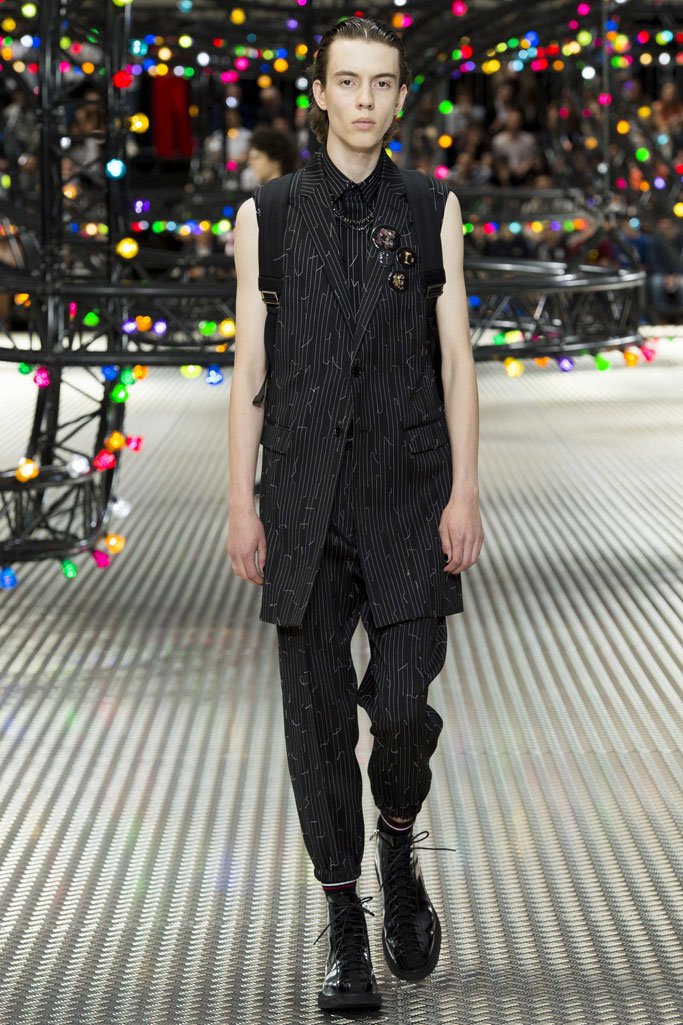 Dior Homme 2025巴黎时装发布会男装秀