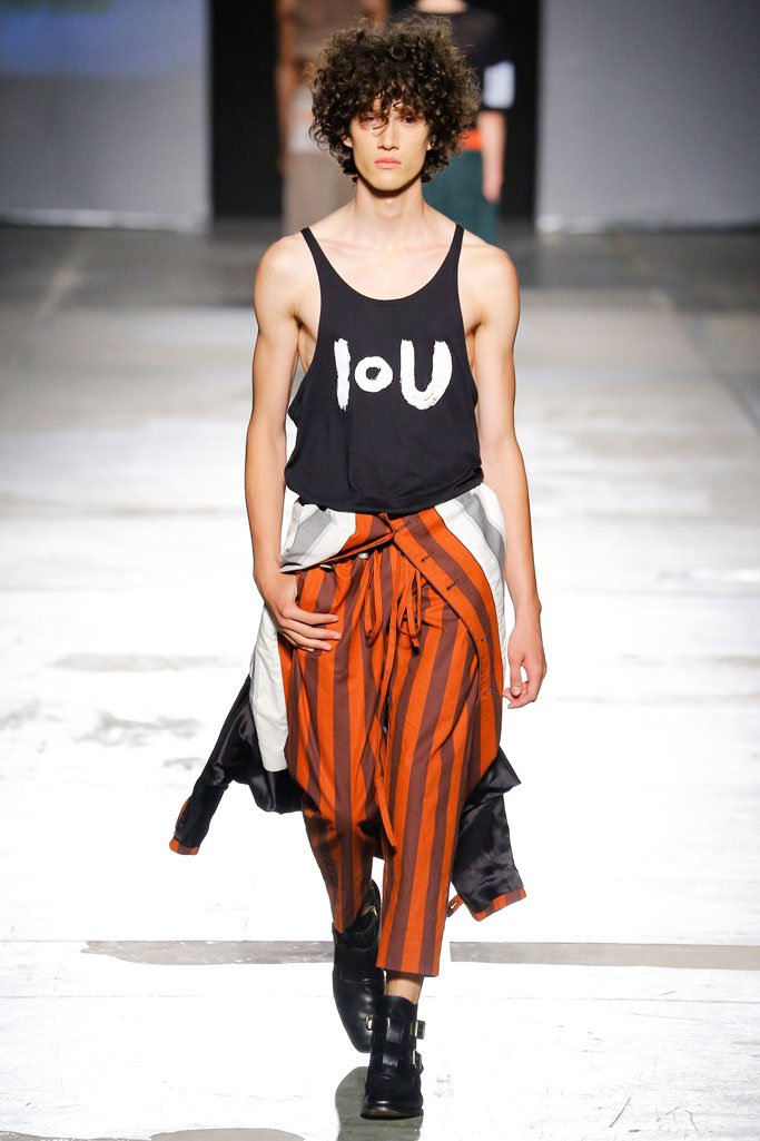 Vivienne Westwood 2025米兰男装发布会男装秀