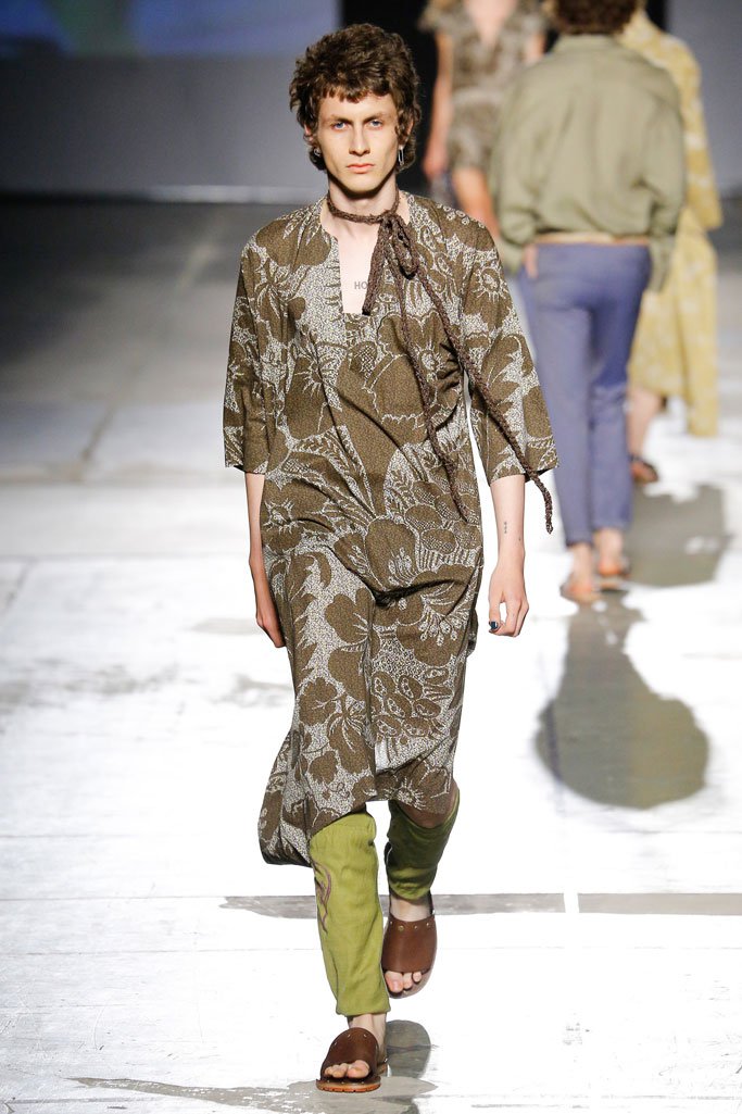 Vivienne Westwood 2025米兰男装发布会男装秀
