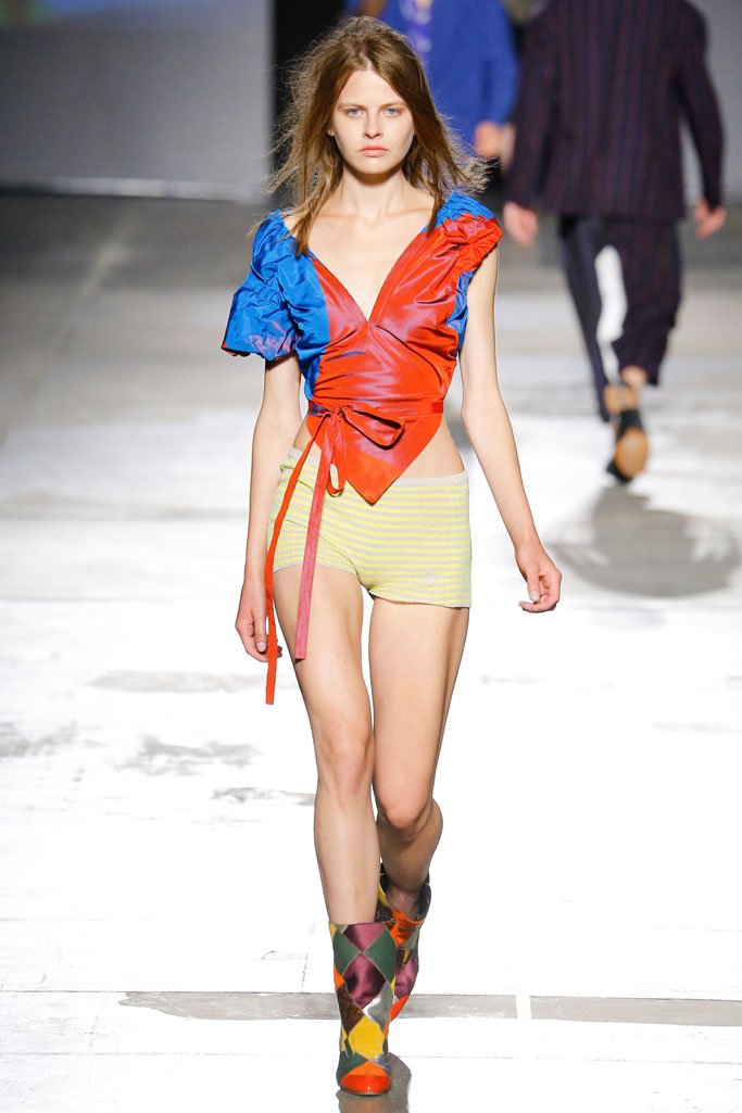 Vivienne Westwood 2025米兰男装发布会男装秀