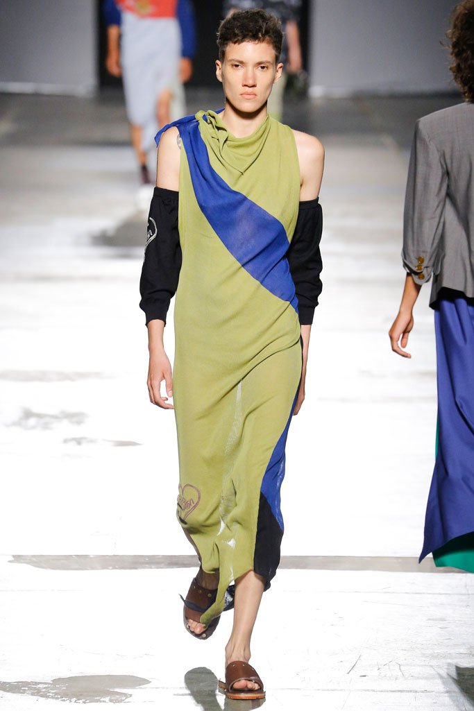 Vivienne Westwood 2025米兰男装发布会男装秀