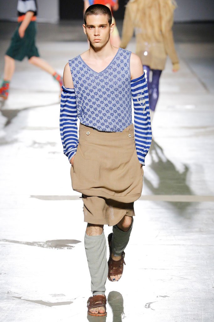 Vivienne Westwood 2025米兰男装发布会男装秀