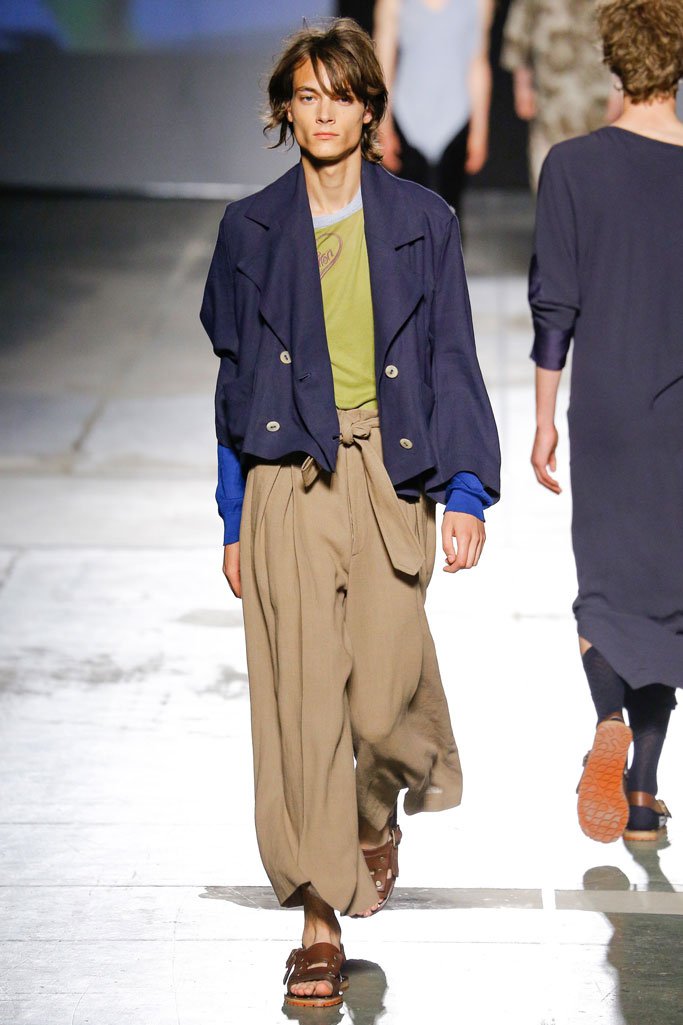 Vivienne Westwood 2025米兰男装发布会男装秀