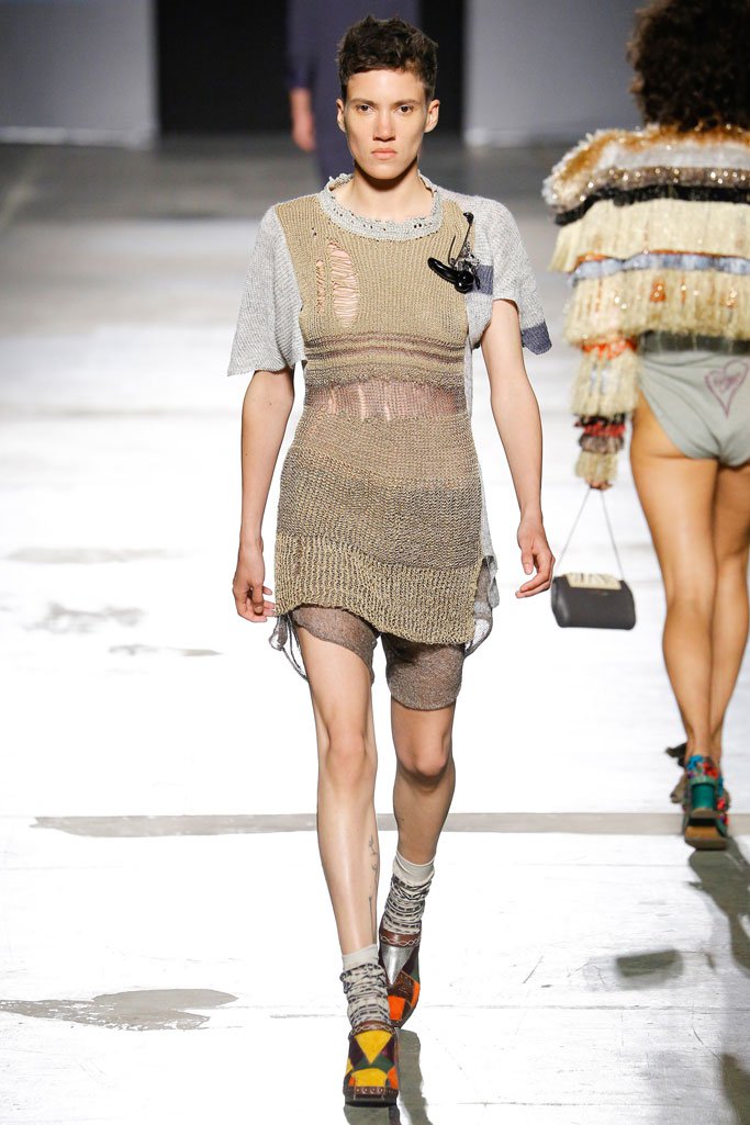 Vivienne Westwood 2025米兰男装发布会男装秀