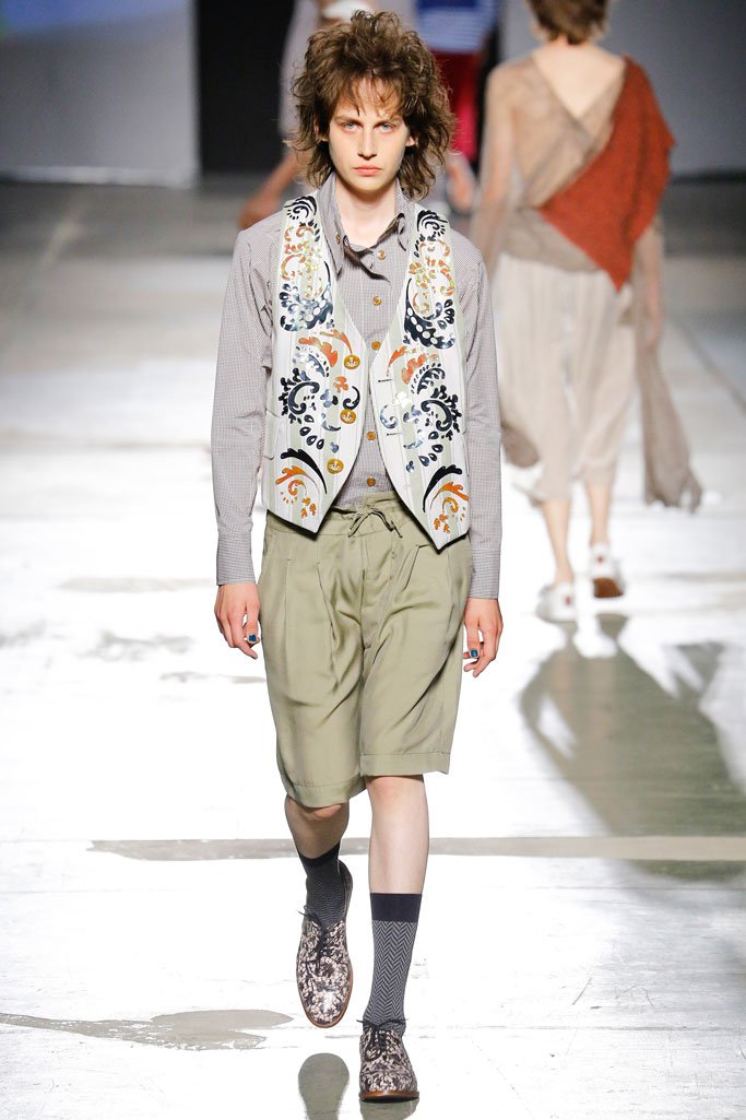 Vivienne Westwood 2025米兰男装发布会男装秀