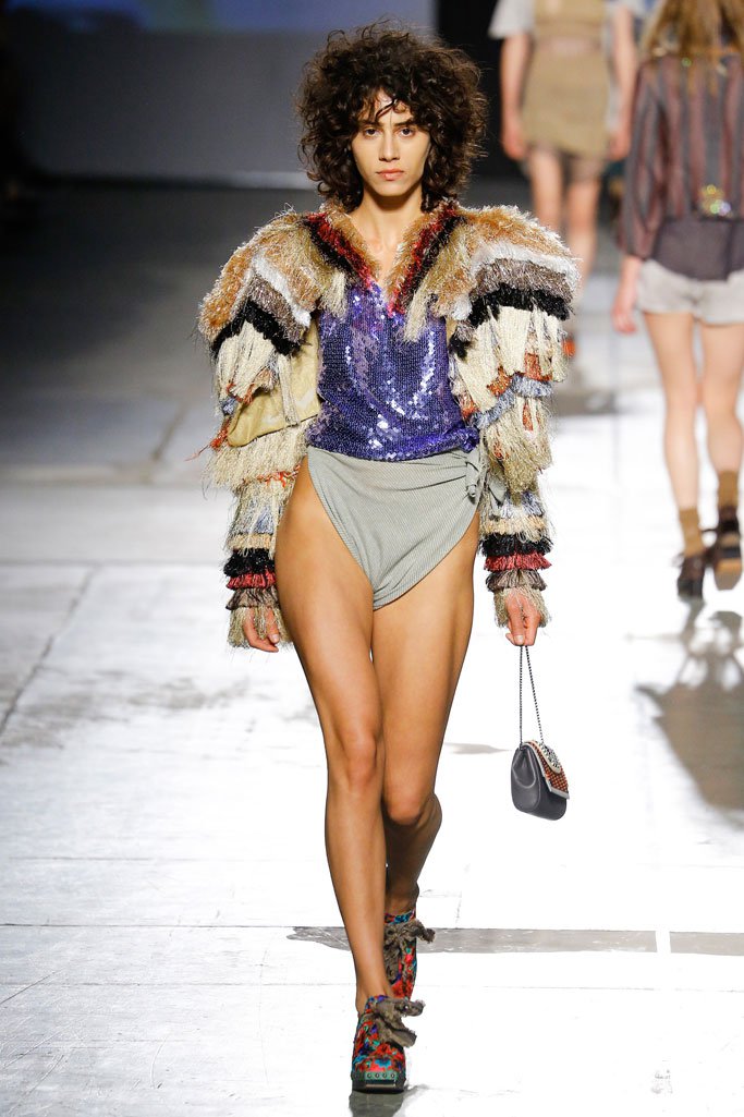 Vivienne Westwood 2025米兰男装发布会男装秀