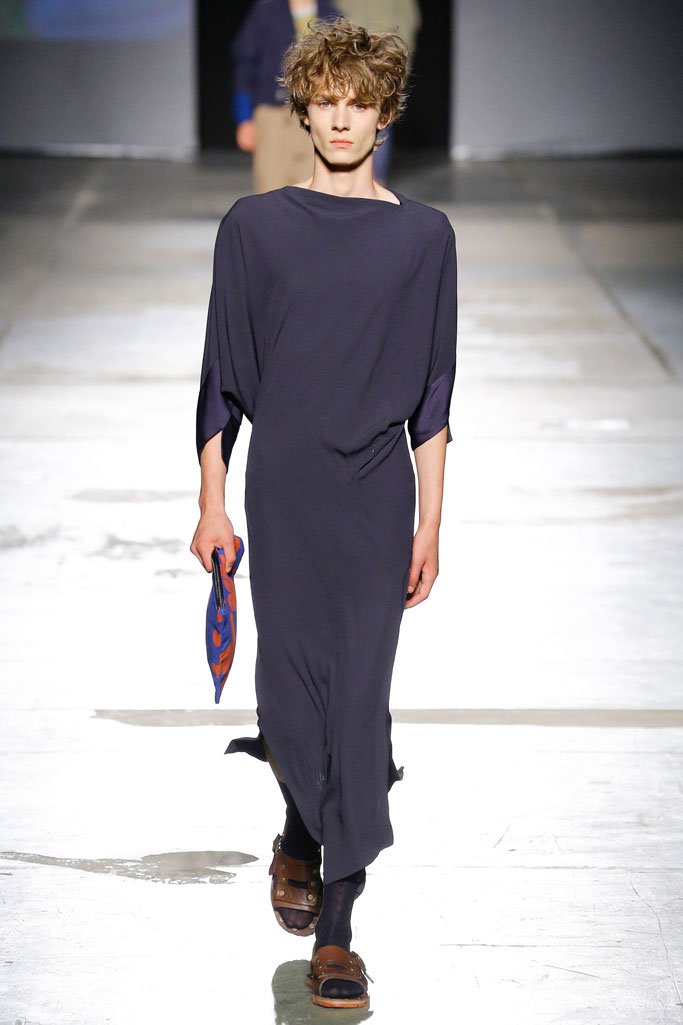 Vivienne Westwood 2025米兰男装发布会男装秀