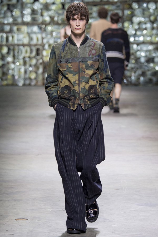 Dries Van Noten（德赖斯·范诺顿）2025巴黎时装男装秀