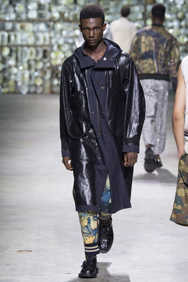 Dries Van Noten（德赖斯·范诺顿）2025巴黎时装男装秀