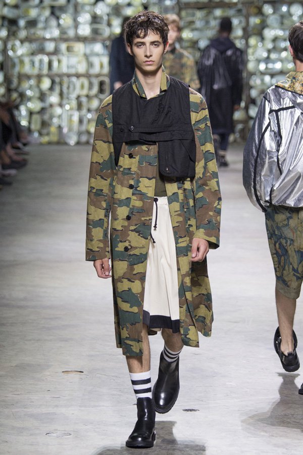Dries Van Noten（德赖斯·范诺顿）2025巴黎时装男装秀