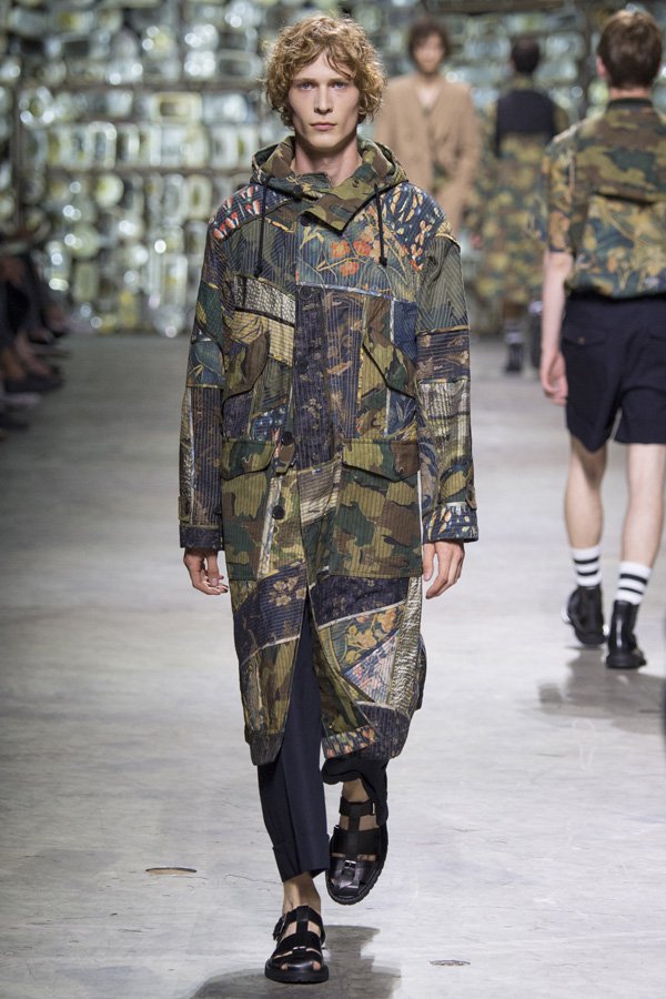 Dries Van Noten（德赖斯·范诺顿）2025巴黎时装男装秀