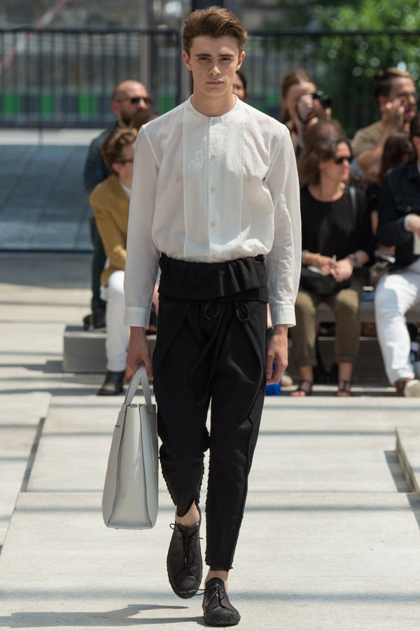 Issey Miyake（三宅一生）2025巴黎男装周男装秀