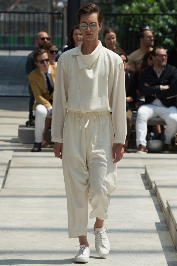 Issey Miyake（三宅一生）2025巴黎男装周男装秀