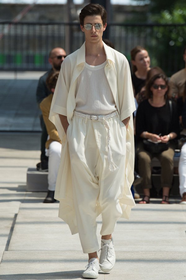 Issey Miyake（三宅一生）2025巴黎男装周男装秀