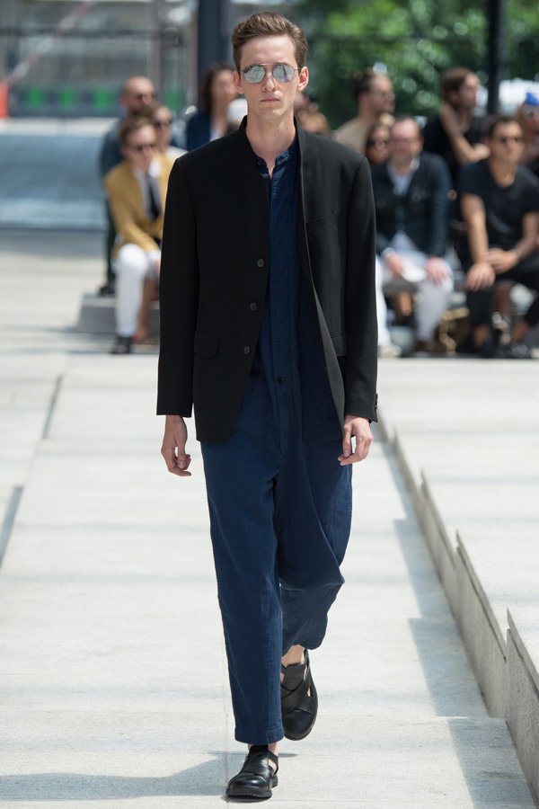 Issey Miyake（三宅一生）2025巴黎男装周男装秀