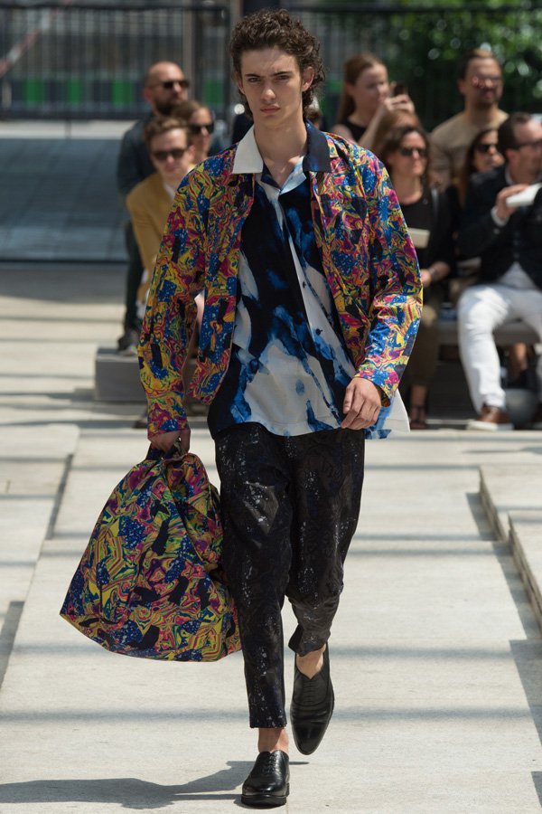 Issey Miyake（三宅一生）2025巴黎男装周男装秀