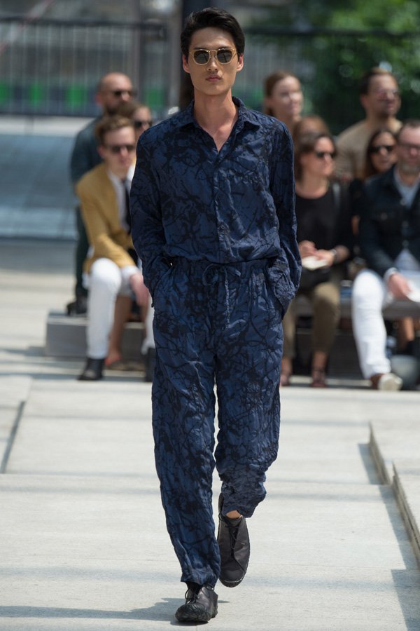 Issey Miyake（三宅一生）2025巴黎男装周男装秀