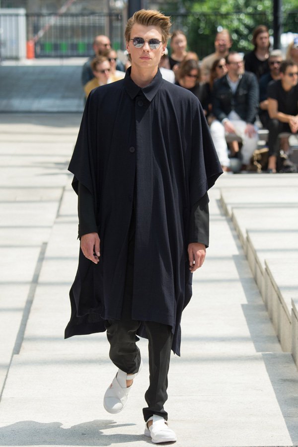 Issey Miyake（三宅一生）2025巴黎男装周男装秀