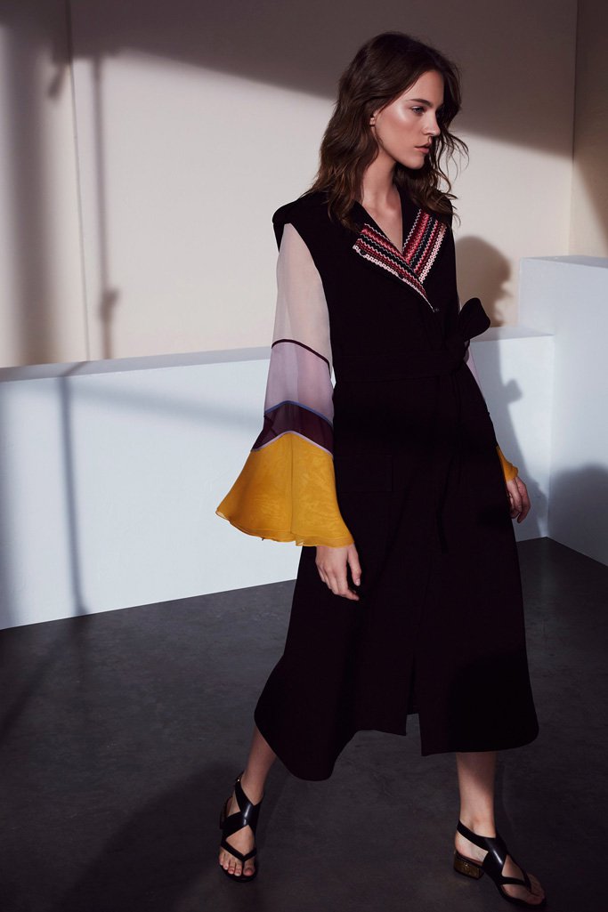 BCBG Max Azria 2025早春Lookbook