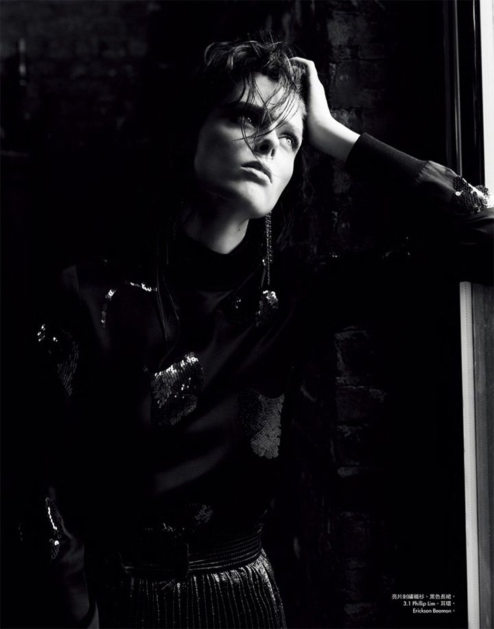 超模Coco Rocha 演绎《Harper's Bazaar》杂志时尚大片