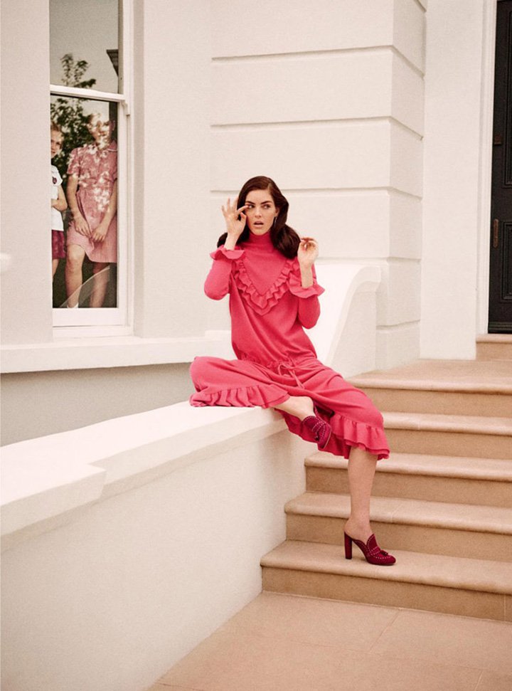 超模Hilary Rhoda演绎《Harper's Bazaar》时尚杂志大片