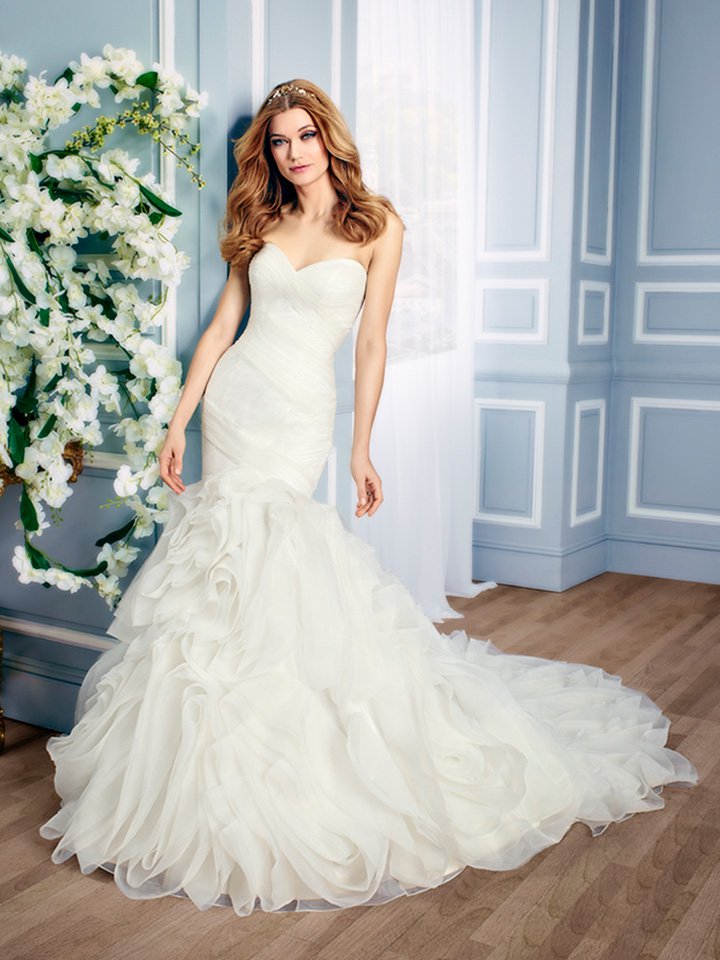 Moonlight Collection 2025秋冬婚纱礼服系列