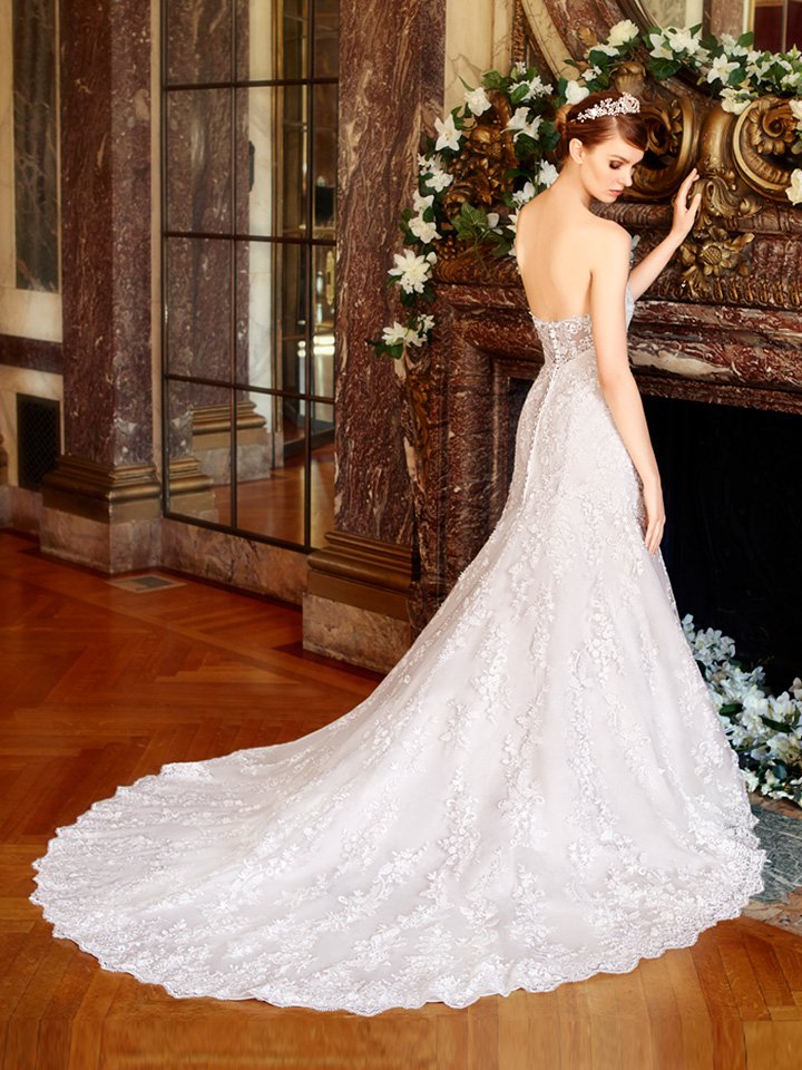 Moonlight Collection 2025秋冬婚纱礼服系列