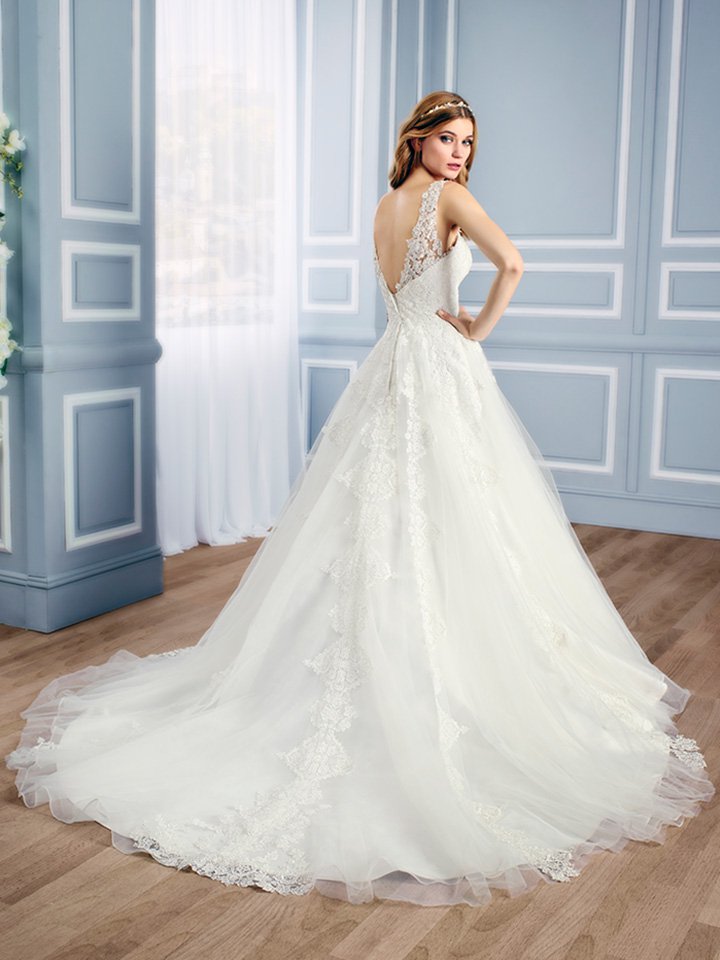 Moonlight Collection 2025秋冬婚纱礼服系列