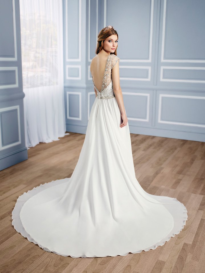 Moonlight Collection 2025秋冬婚纱礼服系列