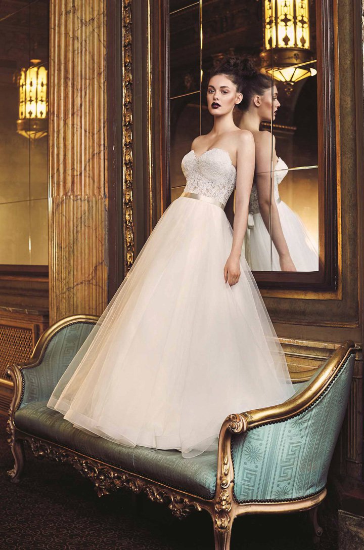 Paloma Blanca 2025婚纱礼服系列