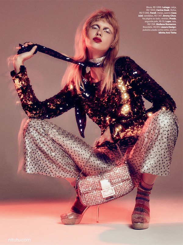 模特Yana Trufanova 演绎《Vogue》时尚杂志大片