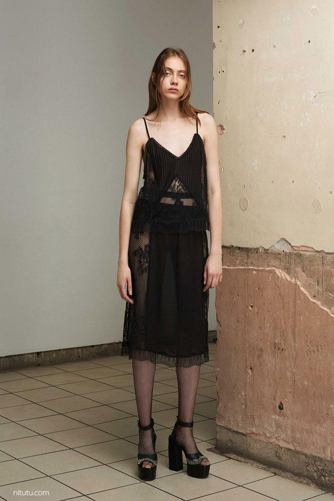 McQ Alexander McQueen 发布2025春夏Lookbook